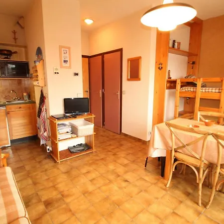 4 Pers Au Pied Des Pistes, Balcon, Casier A Skis, Tv - Fr-1-572-178 *