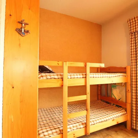 4 Pers Au Pied Des Pistes, Balcon, Casier A Skis, Tv - Fr-1-572-178 Apartment Araches-la-Frasse